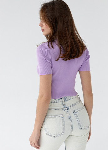 Фиолетовая демисезон короткая футболка в рубчик No Brand