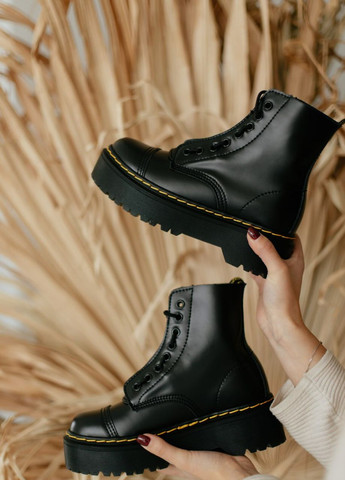 Осенние ботинки женские кожаные Dr. Martens