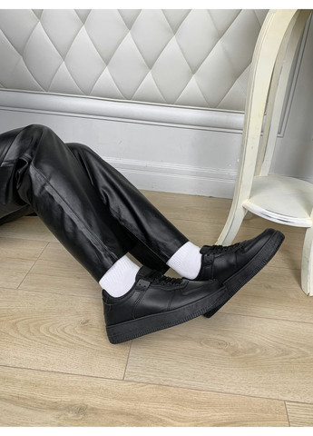 Черные демисезонные черные кроссовки в стиле бренда Hongquan