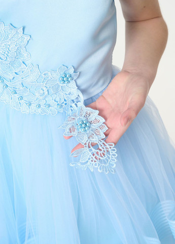 Голубое голубое нарядное платье с двумя ярусами фатина Yumster (260391050)