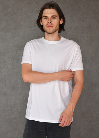 Белая футболка мужская батал белого цвета Let's Shop