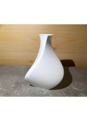 Фігурна декоративна тонкостінна ваза «Дельта» ЗаСвіт (261555347)