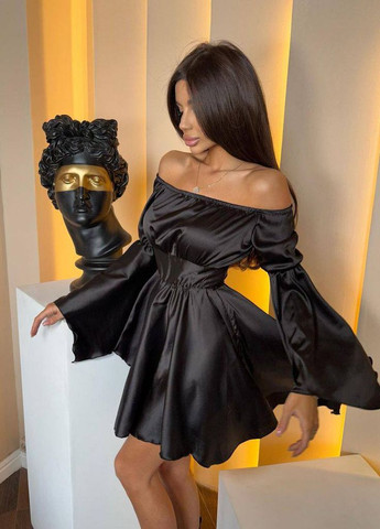 Черное женское платье шёлк No Brand