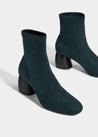 Бірюзові ботильйони,бірюзовий, Bershka