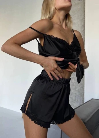 Черная женская пижама шёлк No Brand
