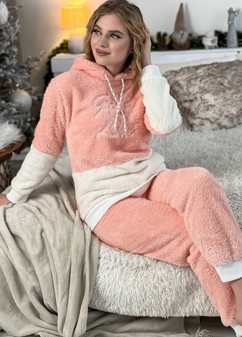 Персиковая зимняя женская тёплая махрова пижама тёплая с капюшоном кофта + брюки No Brand