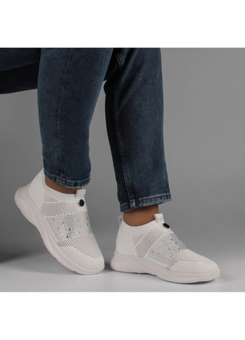 Белые демисезонные женские кроссовки 198917 Buts