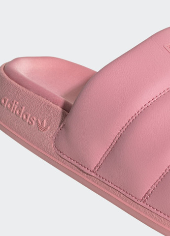 Розовые шлепанцы adilette essential adidas