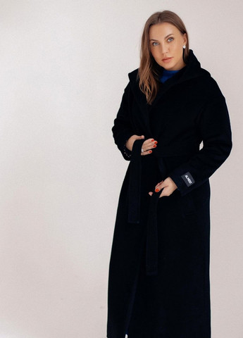 Чорне зимнє Пальто Black утеплене з капюшоном ALNEST