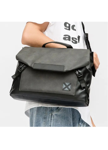 Мужская стильная компактная городская повседневная сумка через плечо из экокожи 35х10х27 см (475525-Prob) Черная с серым Unbranded (268463138)