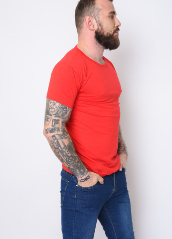 Червона футболка чоловіча червоного кольору однотонна Let's Shop