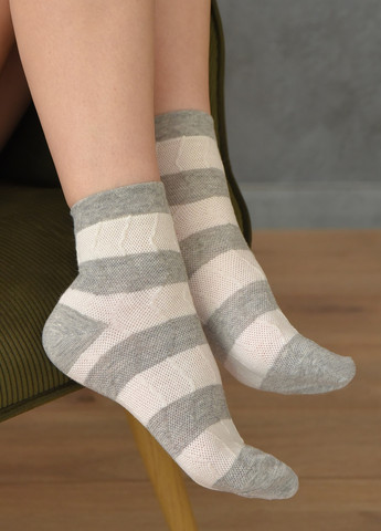 Шкарпетки жіночі сірого кольору розмір 36-41 Let's Shop (258618876)