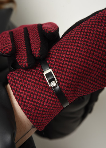 Перчатки женские текстильные на меху черно-бордового цвета Let's Shop (257287030)