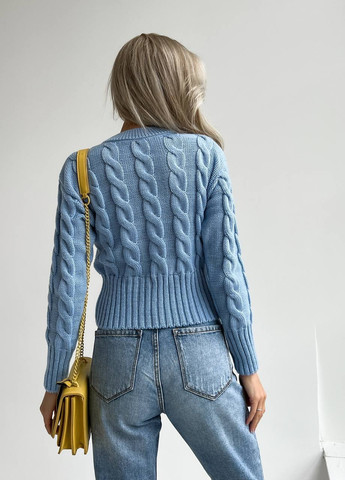 Жіночий светр укорочений з візерунком коси блакитного кольору р.42/46 396787 New Trend (258967534)