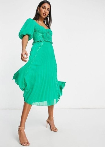 Зеленое изумрудное платье меди с кружевными вставками Asos
