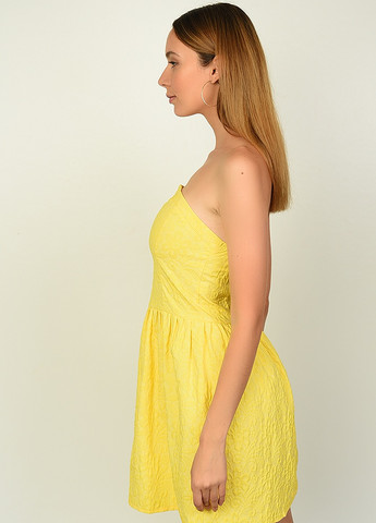 Желтое коктейльное сарафан женский желтого цвета размер s/м бэби долл Let's Shop с цветочным принтом
