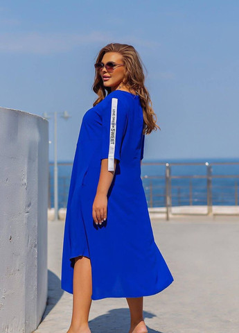 Синя жіноча вільна сукня колір електрик р.50/52 432282 New Trend