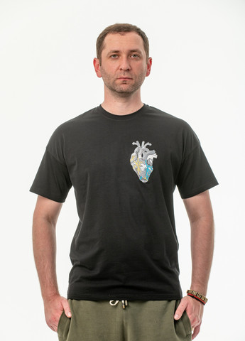 Черная унисекс футболка оверсайз с вышивкой "стальное сердце" с коротким рукавом VINCA