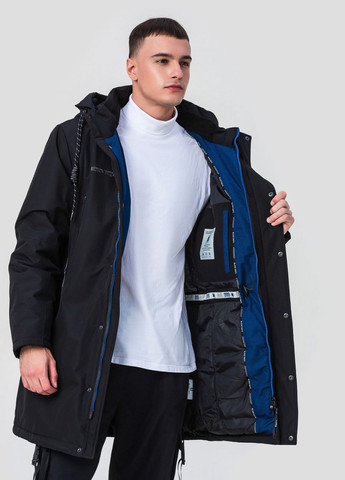 Черная зимняя удлиненная мужская куртка модель 23-2281 Black Vinyl