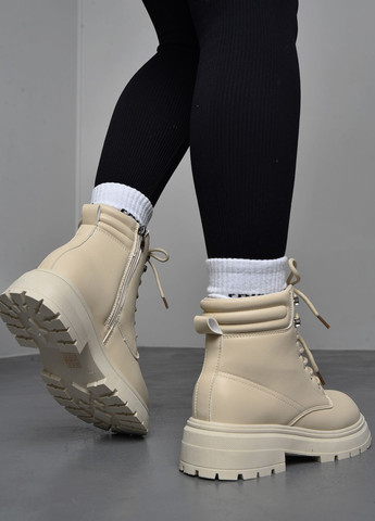 Осенние ботинки женские демисезонные бежевого цвета дезерты Let's Shop без декора из искусственной кожи