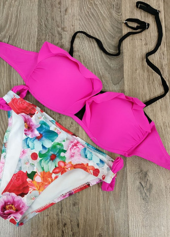 Розовый летний купальник верх лиф с оборками плавки с цветами женский раздельный стильный красивый раздельный No Brand 6383