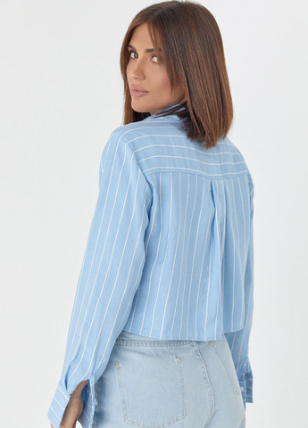 Укорочена сорочка в смужку з акцентною кишенею - блакитний Lurex (277330235)