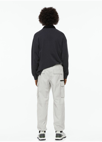 Серые повседневный демисезонные брюки H&M