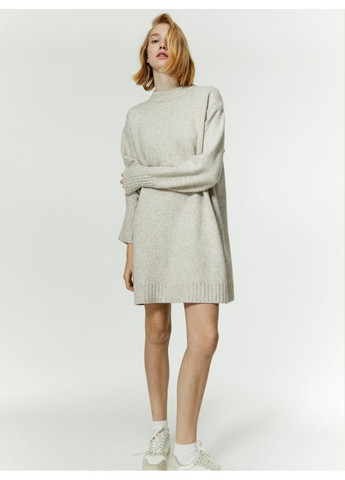 Светло-бежевое повседневный женское вязаное платье н&м (56330) xs светло-бежевое H&M