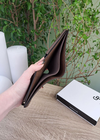 Чоловічий шкіряний гаманець на магніті Grande Pelle (259318448)