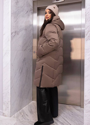 Бежева жіноча подовжена куртка колір капучіно р.xxl 448547 New Trend