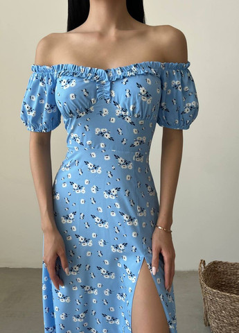 Блакитна жіноча літня сукня міді колір блакитний принт квітка р. 42 438588 New Trend