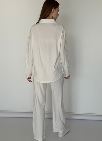 Жіночий костюм з тканини рубчик білого кольору Let's Shop (258425189)