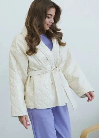 Молочна демісезонна куртка жіноча з еко шкіри молочного кольору Let's Shop