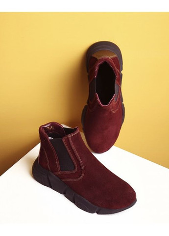 Осенние замшевые бордовые ботинки с резинками Villomi без декора из натуральной замши