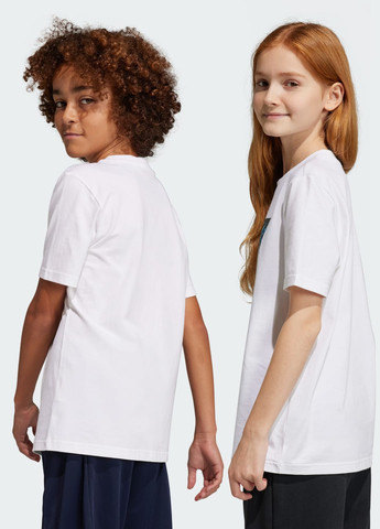 Белая демисезонная футболка gaming graphic adidas