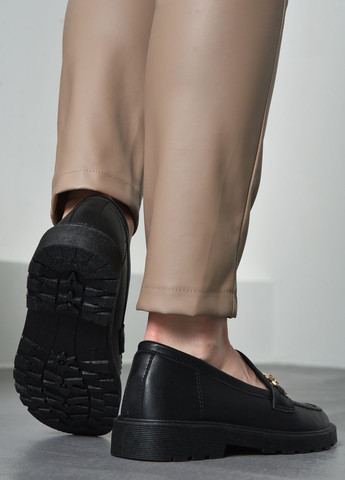 Туфлі-лофери жіночі чорного кольору Let's Shop (274535694)
