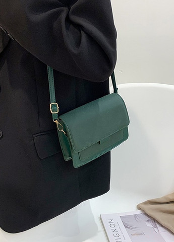 Жіноча класична сумочка через плече крос-боді на ремінці бархатна велюрова замшева зелена No Brand (259294535)