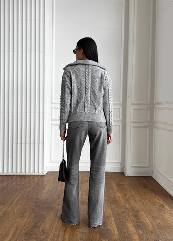 Сірий женский свитер с v-образнм воротником и молнией цвет серй р.42/46 445970 New Trend