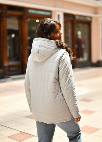 Сіро-голубий демісезонна жіноча коротка куртка великих розмірів 130642 Delfy