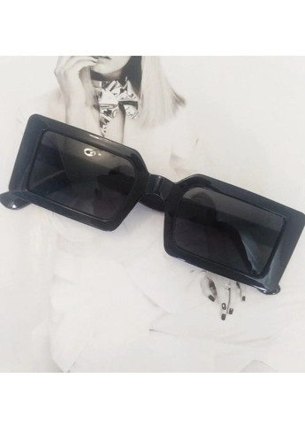 Сонцезахисні окуляри прямокутні в широкій оправі Чорний No Brand (257763070)