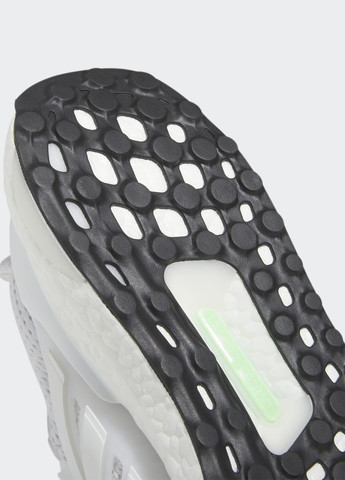 Белые всесезонные кроссовки ultraboost 1.0 adidas