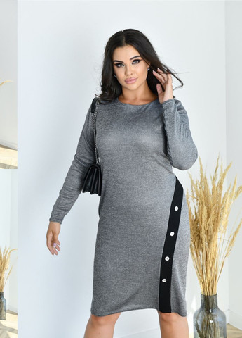 Светло-серое женское платье трикотаж с декоративными пуговицами серого цвета р.48/50 386792 New Trend
