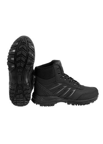 Черные кроссовки Royyna