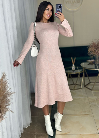 Рожева женское платье из ангор цвет пудра р.50/52 447944 New Trend