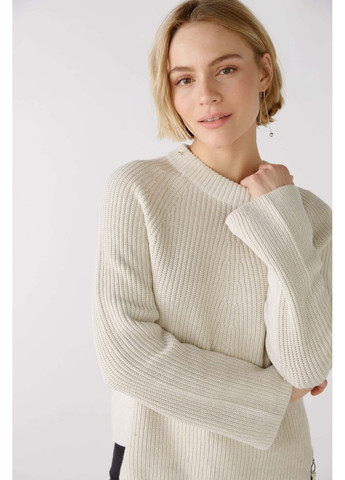 Молочний демісезонний светр жіночий молочний джемпер Oui
