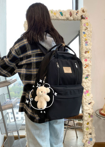 Вмісткий стильний жіночий рюкзак / молодіжний рюкзак сумка з брелком / міський стиль 2023 9130 Чорний 68592 DobraMAMA (264736770)