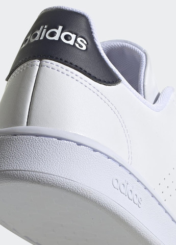Белые всесезонные кроссовки advantage adidas