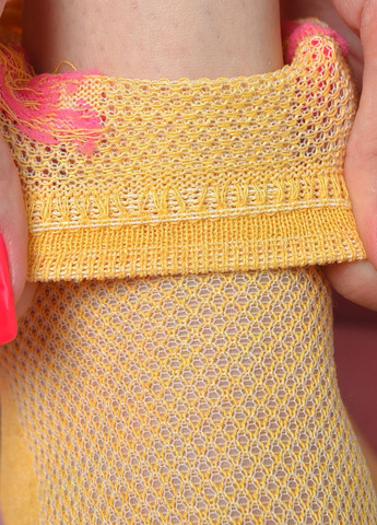 Носки женские сетка желтого цвета размер 36-40 Let's Shop (261406730)