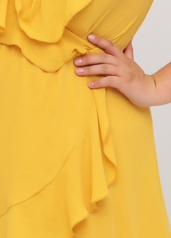 Желтое платье Lipsy