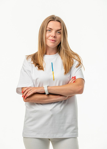Біла унісекс футболка з вишивкою "кольори свободи" з коротким рукавом VINCA